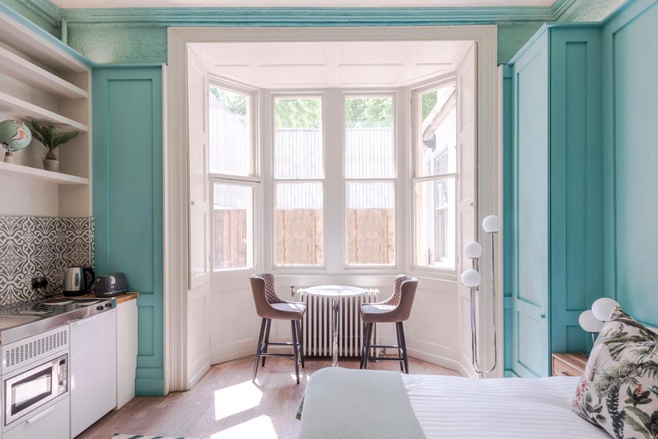 4 Berkeley Square I Your Apartment Бристол Екстериор снимка