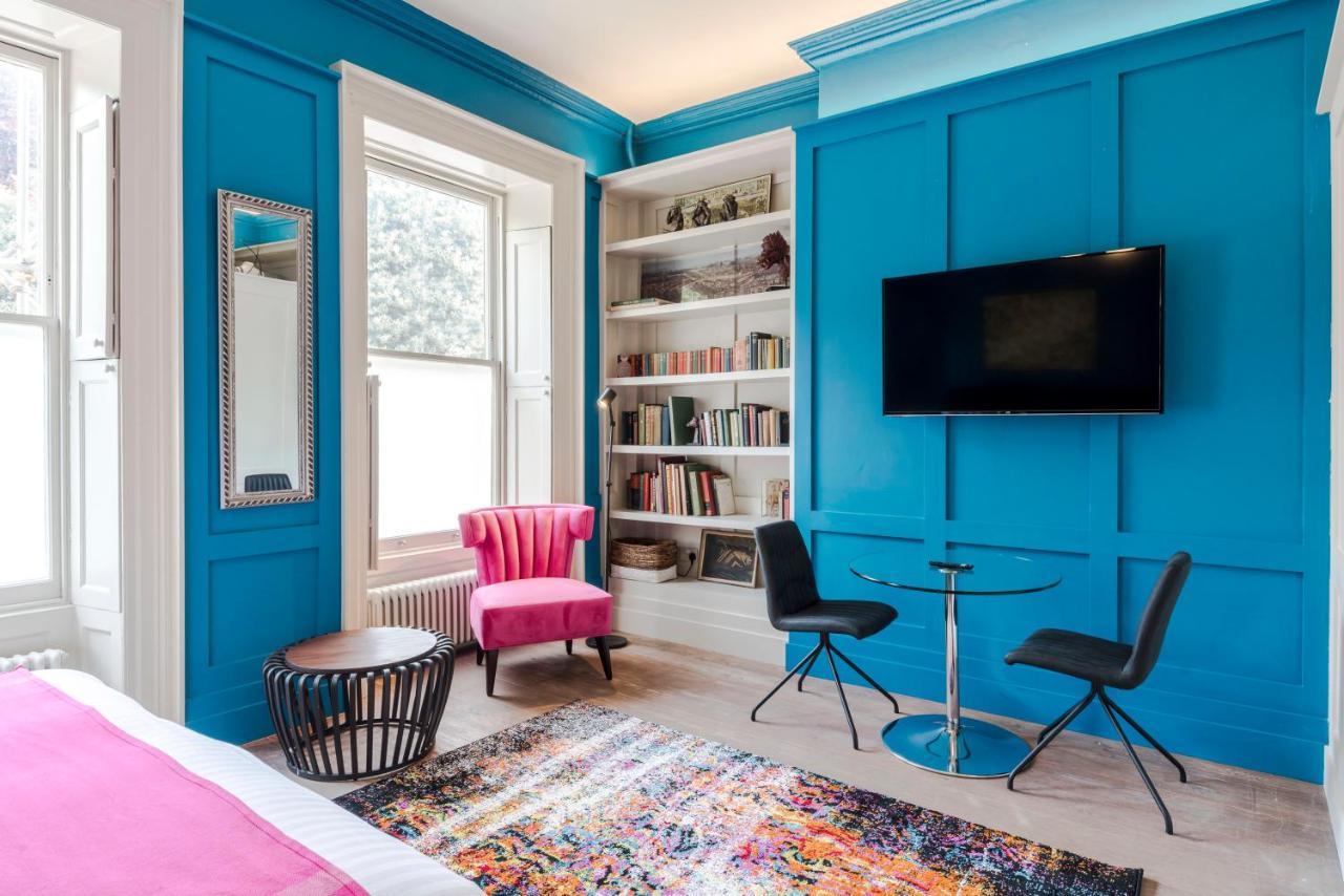 4 Berkeley Square I Your Apartment Бристол Екстериор снимка